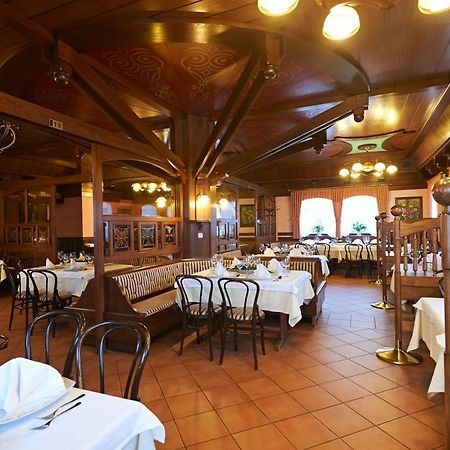 Отель Hisa Ancka, Sencur - 3 Min To The Airport Экстерьер фото
